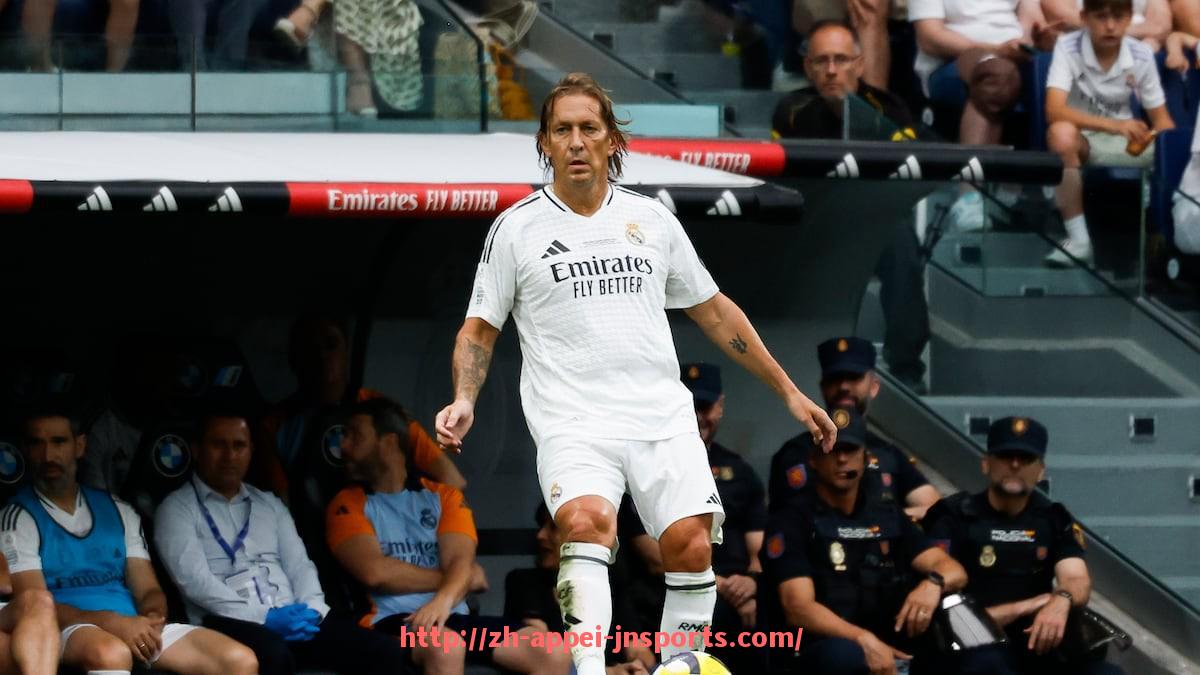 江南体育APP-法甲与德甲联赛球队区别及对比解析